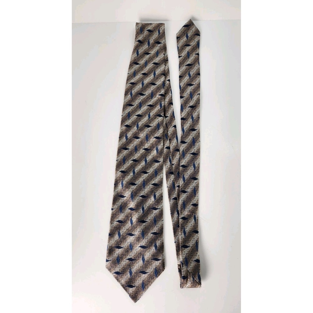 Vintage Studio Neck Tie Mens Pattern Made In Canada 100% Italian Silk 3.75"x 60"